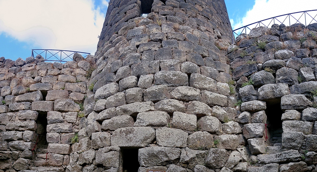 Sardinien Nuraghe di Barumini Su Nuraxi